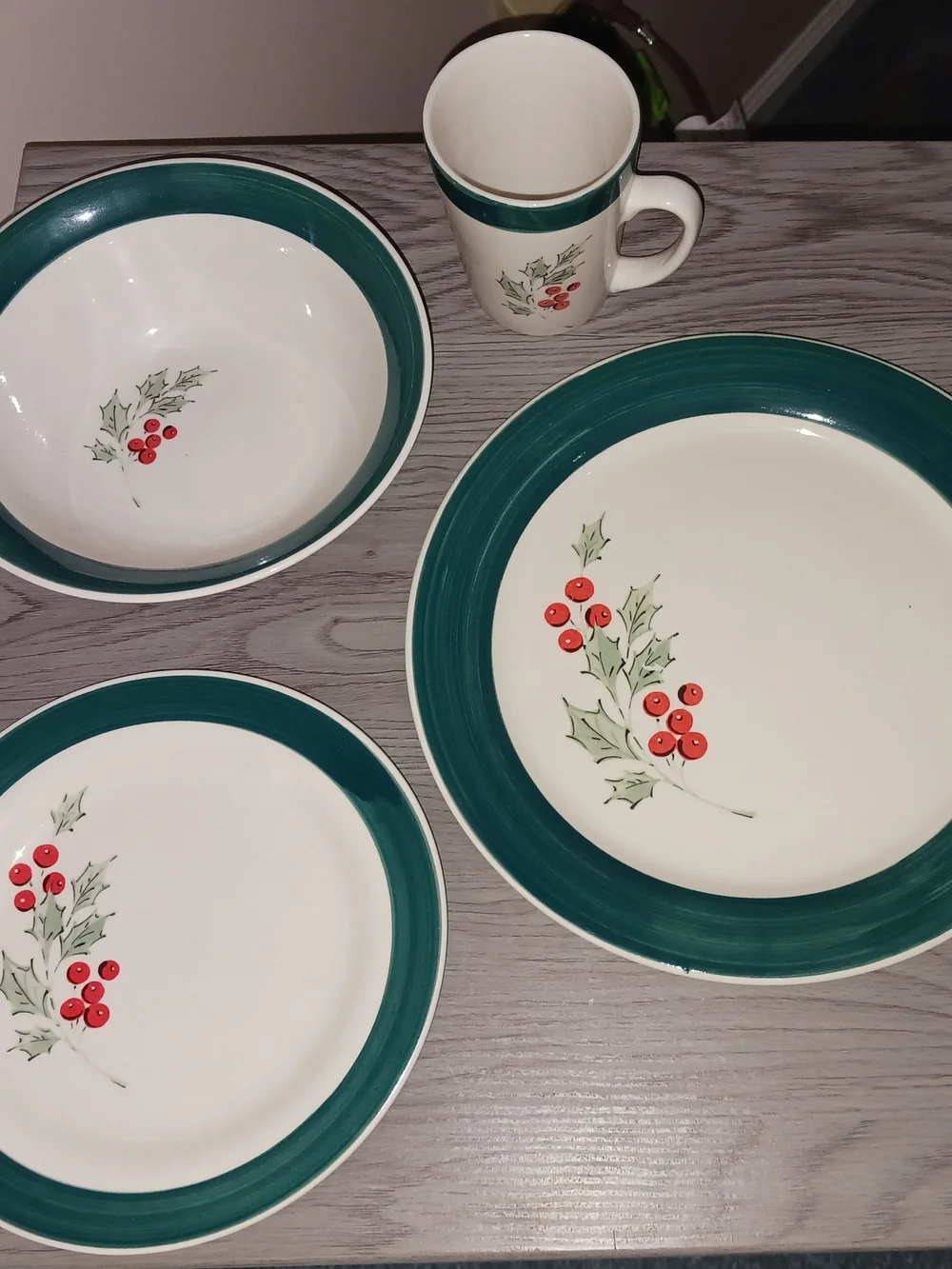 Green Rim Holiday Stoneware Dinnerware Set with Berry Accent